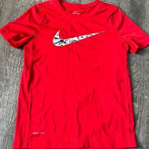 Nike tshirt